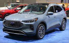 Honda Passport vs. Ford Escape: Which Mid-Size SUV Is Good For Your Family?