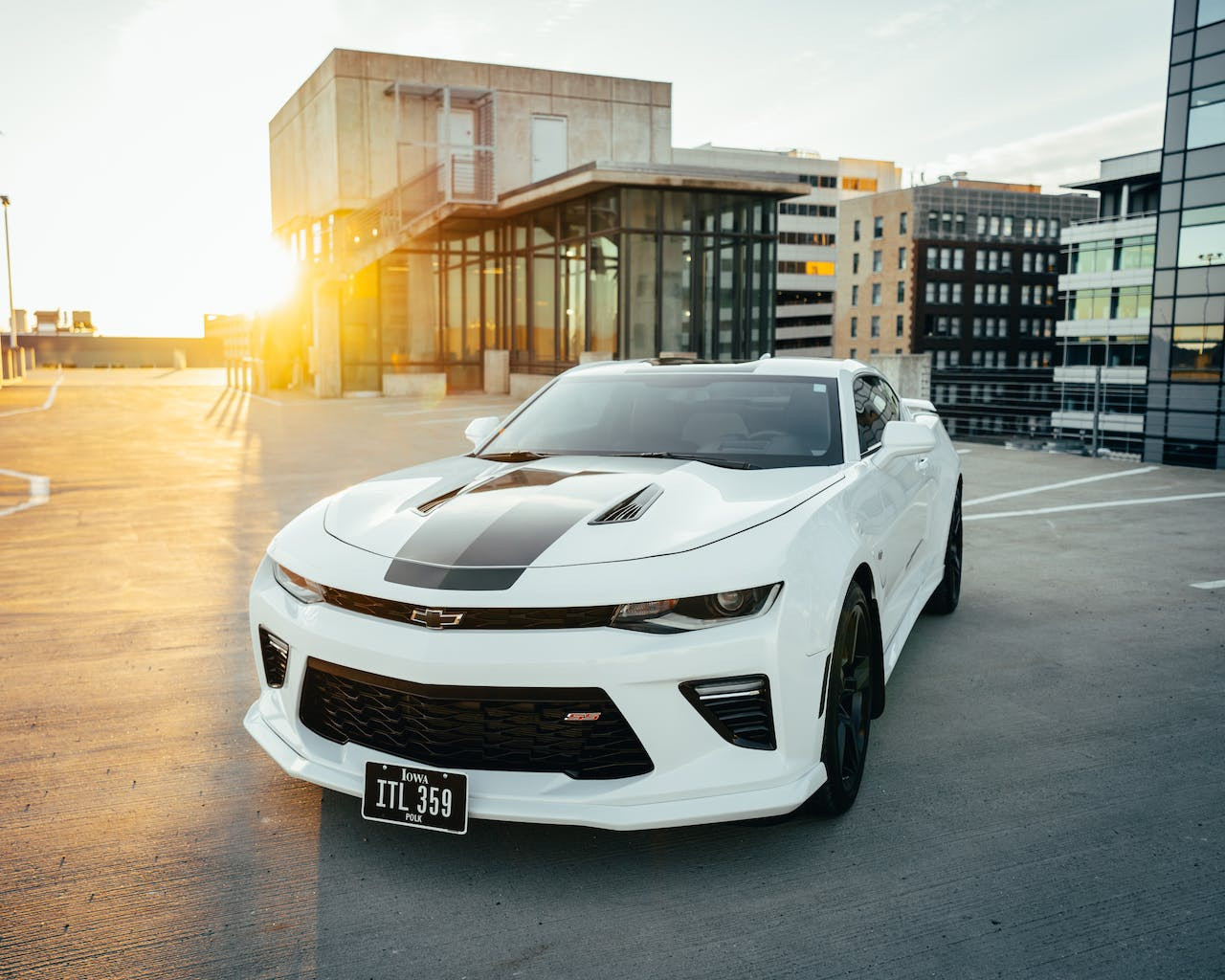 Chevrolet Camaro vs. Chevrolet Corvette Stingray: Which is the Ideal Coupe?