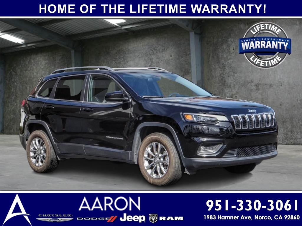 Diamond Black Crystal Pearlcoat Used 2019 Jeep Cherokee Latitude Plus  in Norco, CA