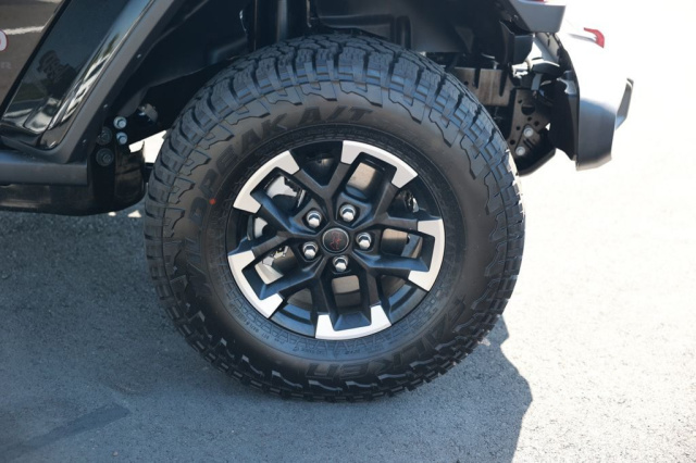New 2026 Jeep Gladiator Rubicon  in Norco, CA 7