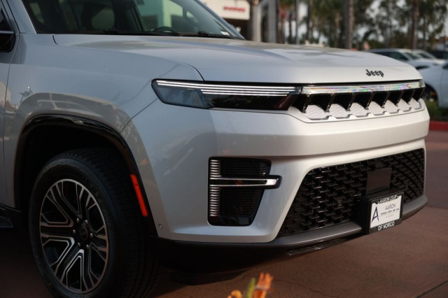 New 2026 Jeep Grand Wagoneer L   in Norco, CA 6