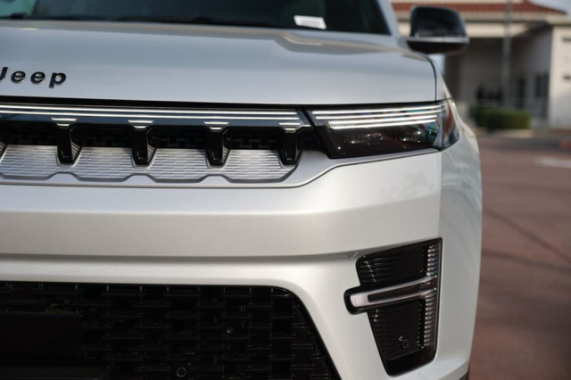 New 2026 Jeep Grand Wagoneer L   in Norco, CA 4