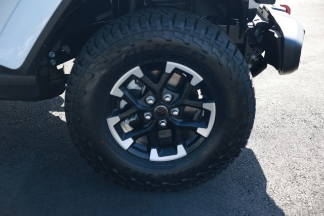 New 2026 Jeep Gladiator Rubicon  in Norco, CA 7