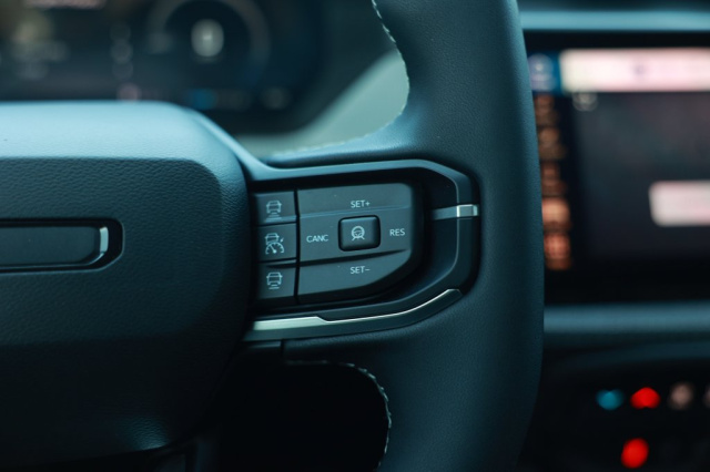 New 2026 Jeep Cherokee Laredo  in Norco, CA 18