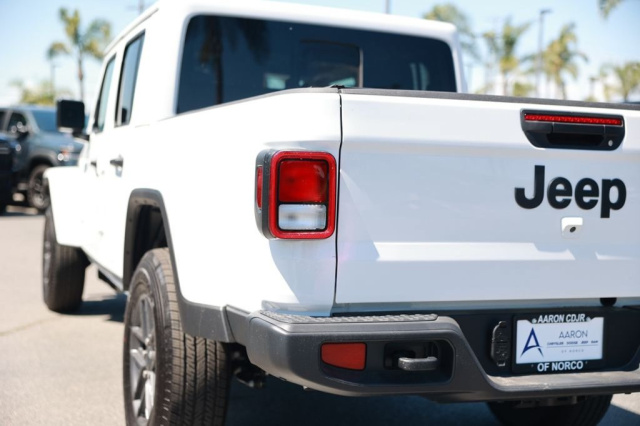 New 2026 Jeep Gladiator Sport S  in Norco, CA 9
