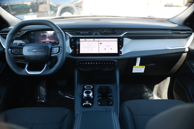 New 2026 Jeep Cherokee Laredo  in Norco, CA 21