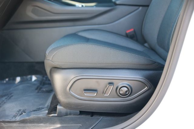 New 2026 Jeep Cherokee Laredo  in Norco, CA 15