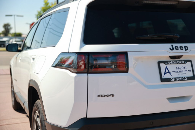 New 2026 Jeep Cherokee Laredo  in Norco, CA 9