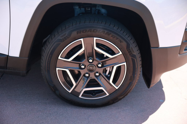 New 2026 Jeep Cherokee Laredo  in Norco, CA 7