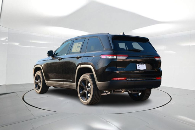 New 2025 Jeep Grand Cherokee Altitude X  in Norco, CA 1