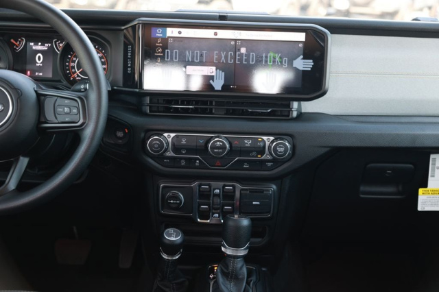 New 2026 Jeep Gladiator Sport  in Norco, CA 23