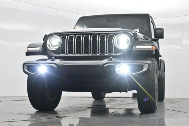 New 2025 Jeep Wrangler Sahara  in Norco, CA 27