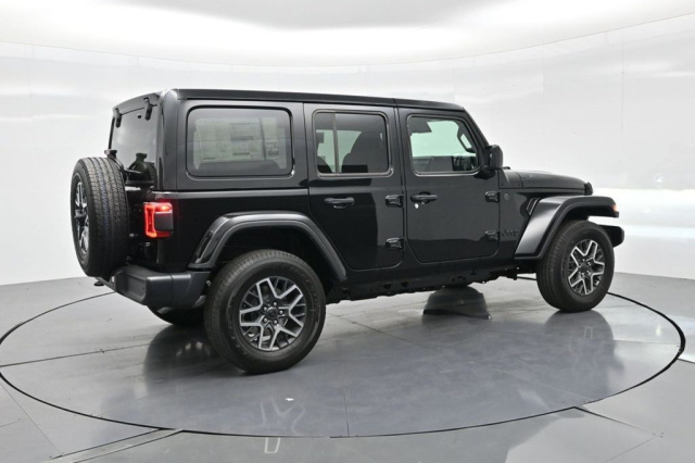 New 2025 Jeep Wrangler Sahara  in Norco, CA 6