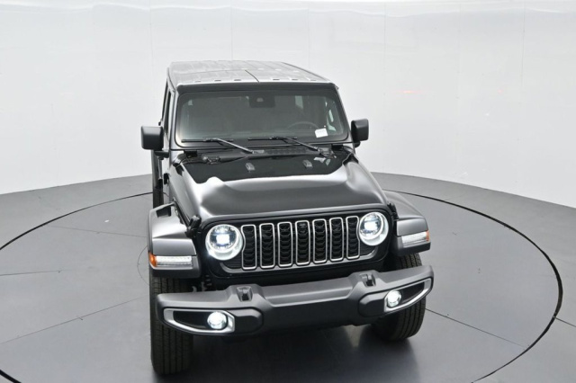 New 2025 Jeep Wrangler Sahara  in Norco, CA 38