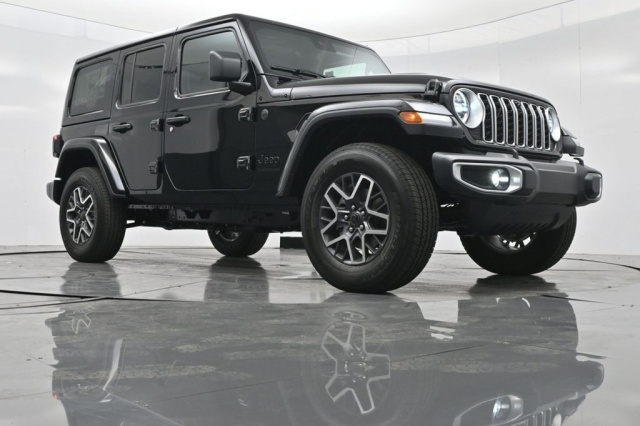 New 2025 Jeep Wrangler Sahara  in Norco, CA 30