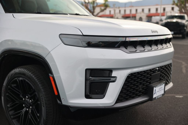New 2026 Jeep Grand Wagoneer L Limited Reserve  in Norco, CA 6