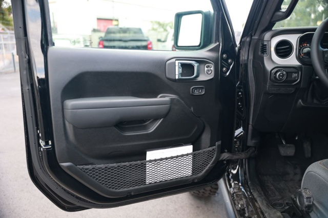 New 2026 Jeep Gladiator Willys  in Norco, CA 13