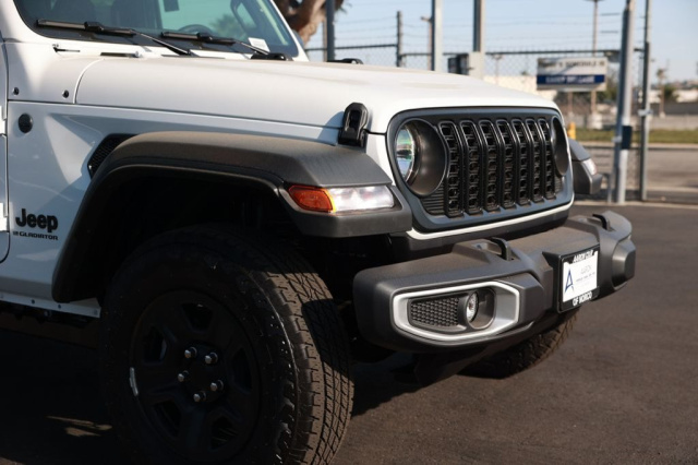 New 2026 Jeep Gladiator Sport  in Norco, CA 6
