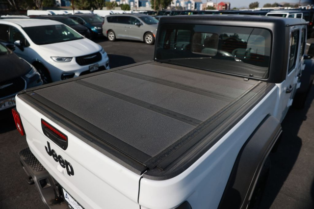 New 2026 Jeep Gladiator Sport  in Norco, CA 33