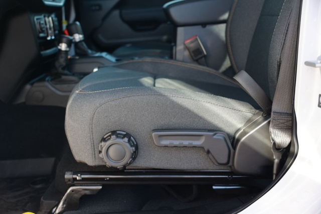 New 2026 Jeep Gladiator Sport  in Norco, CA 15
