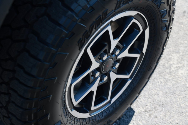 New 2026 Jeep Gladiator Shadow Ops  in Norco, CA 9