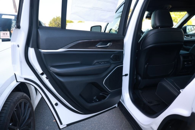 New 2026 Jeep Grand Cherokee Limited  in Norco, CA 31