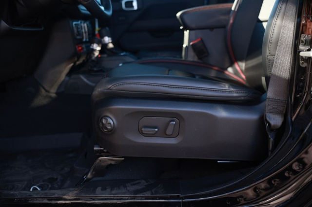 New 2026 Jeep Gladiator Rubicon  in Norco, CA 17