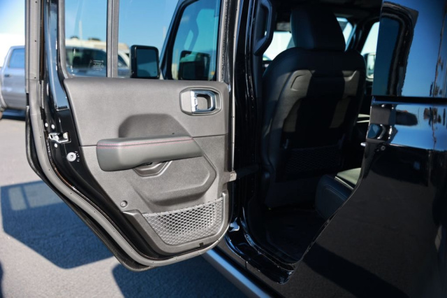 New 2026 Jeep Gladiator Rubicon  in Norco, CA 33