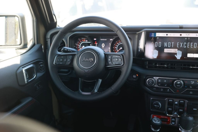 New 2026 Jeep Gladiator Rubicon  in Norco, CA 24