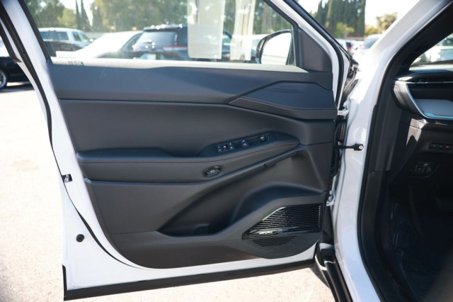 New 2026 Jeep Cherokee Limited  in Norco, CA 12