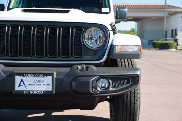 New 2026 Jeep Gladiator Sport S  in Norco, CA 4