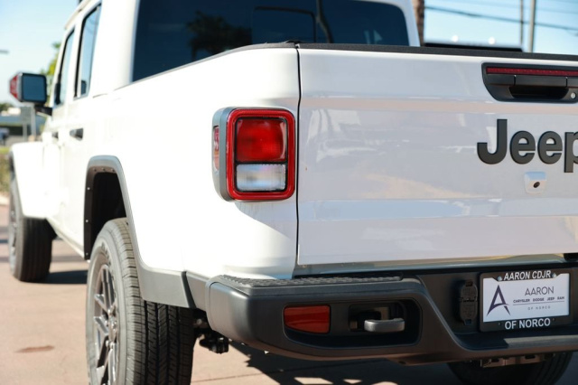 New 2026 Jeep Gladiator Sport S  in Norco, CA 8