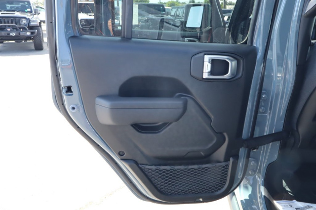 New 2026 Jeep Gladiator Rubicon  in Norco, CA 33