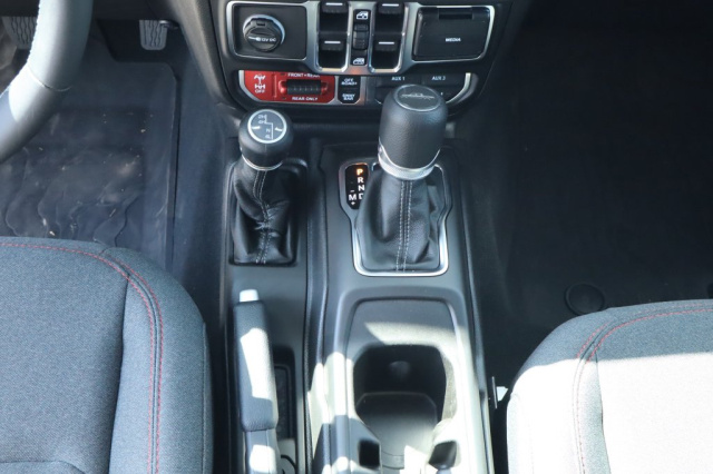 New 2026 Jeep Gladiator Rubicon  in Norco, CA 29