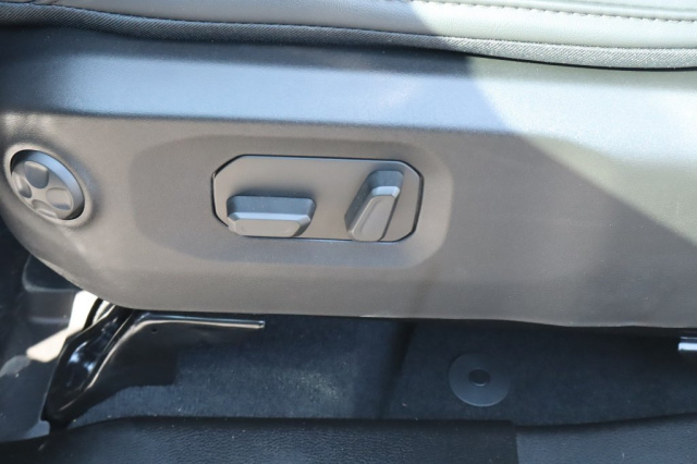 New 2026 Jeep Gladiator Shadow Ops  in Norco, CA 15
