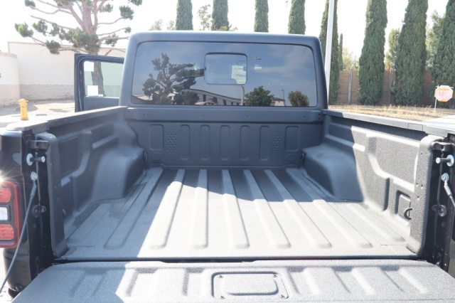 New 2026 Jeep Gladiator Shadow Ops  in Norco, CA 31
