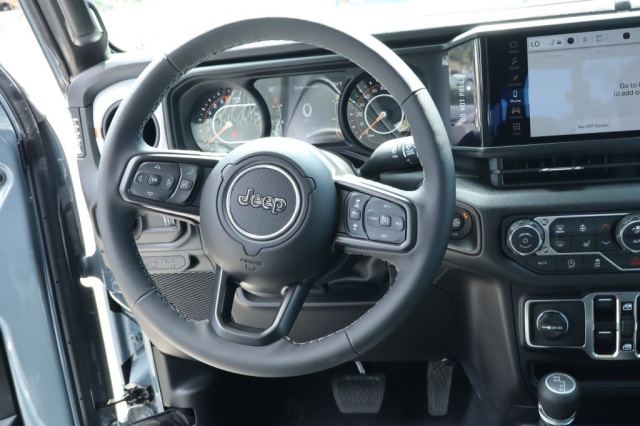 New 2026 Jeep Gladiator Sport S  in Norco, CA 22