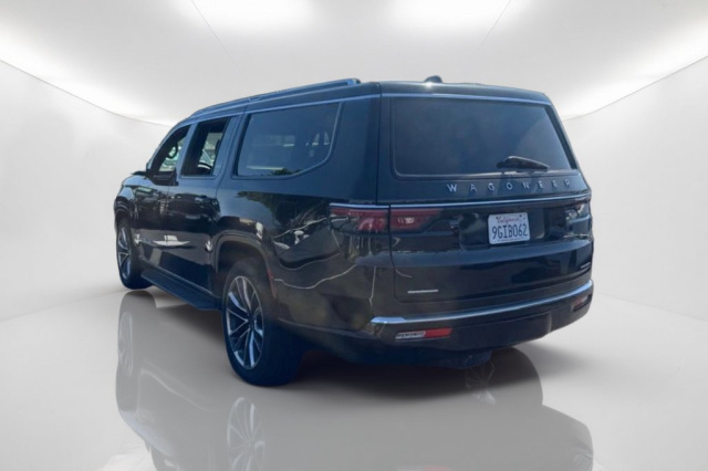 Used 2023 Jeep Wagoneer L Series II  in Norco, CA 8