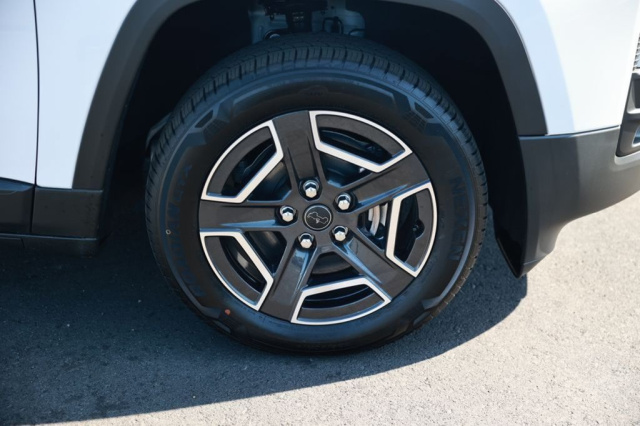 New 2026 Jeep Cherokee Laredo  in Norco, CA 7