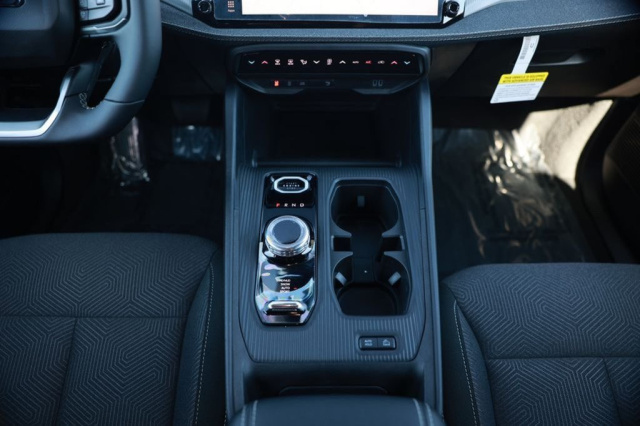New 2026 Jeep Cherokee Laredo  in Norco, CA 25