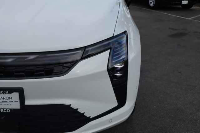 New 2027 Chrysler Pacifica Limited  in Norco, CA 7