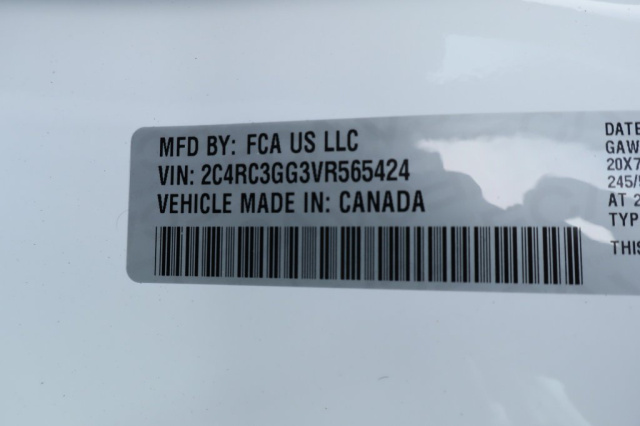 New 2027 Chrysler Pacifica Limited  in Norco, CA 35