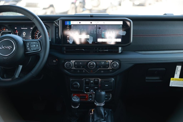 New 2026 Jeep Gladiator Rubicon  in Norco, CA 25