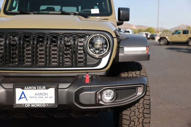 New 2026 Jeep Gladiator Rubicon  in Norco, CA 4