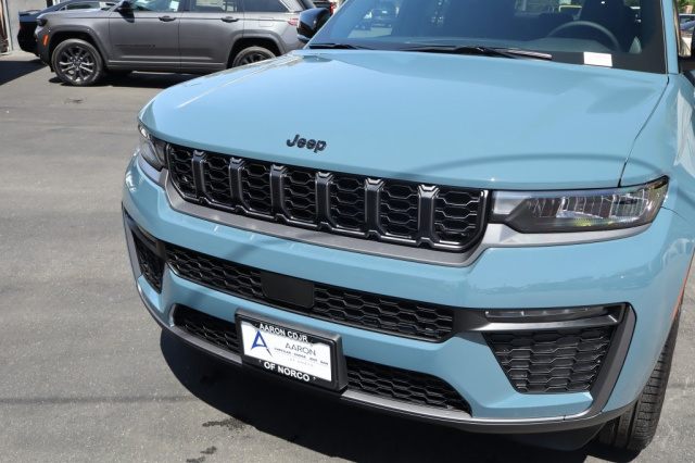 New 2027 Jeep Grand Cherokee   in Norco, CA 8