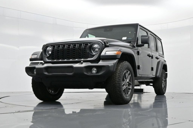 Used 2024 Jeep Wrangler Sport  in Norco, CA 1