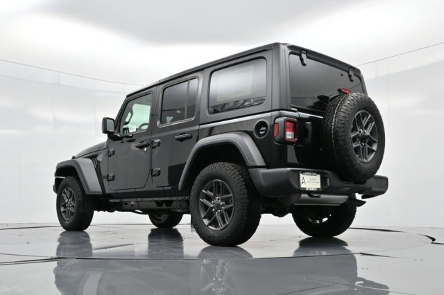 Used 2024 Jeep Wrangler Sport  in Norco, CA 8