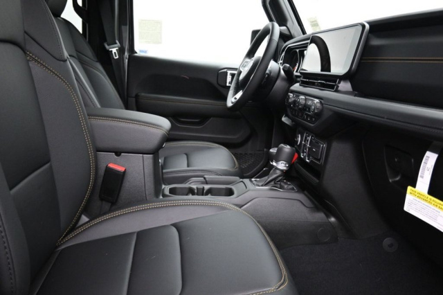 New 2025 Jeep Wrangler Sahara  in Norco, CA 31