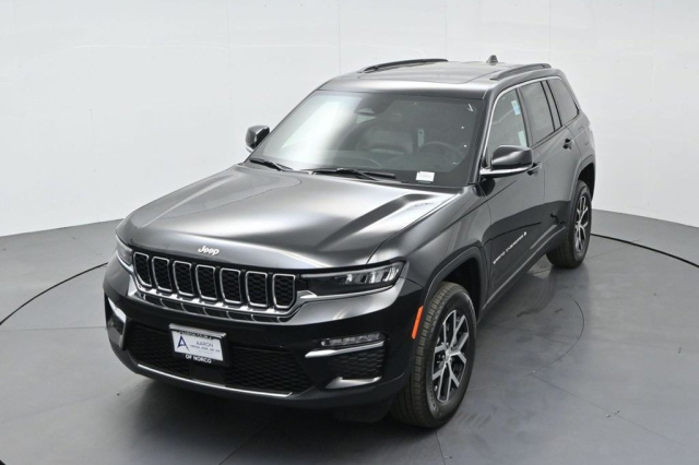 New 2025 Jeep Grand Cherokee Limited  in Norco, CA 21
