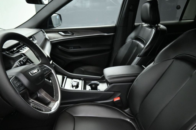 New 2025 Jeep Grand Cherokee Limited  in Norco, CA 26